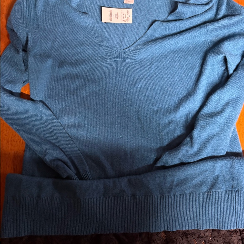 White House Black Market Teal Knit Top